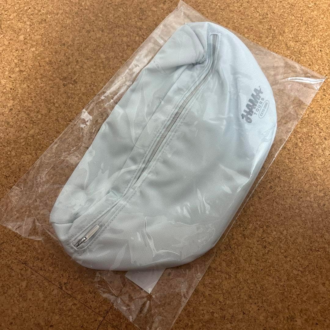 18TRIP エイトリ 主任 ボディバッグ カバン 全体会議 ライトグレー