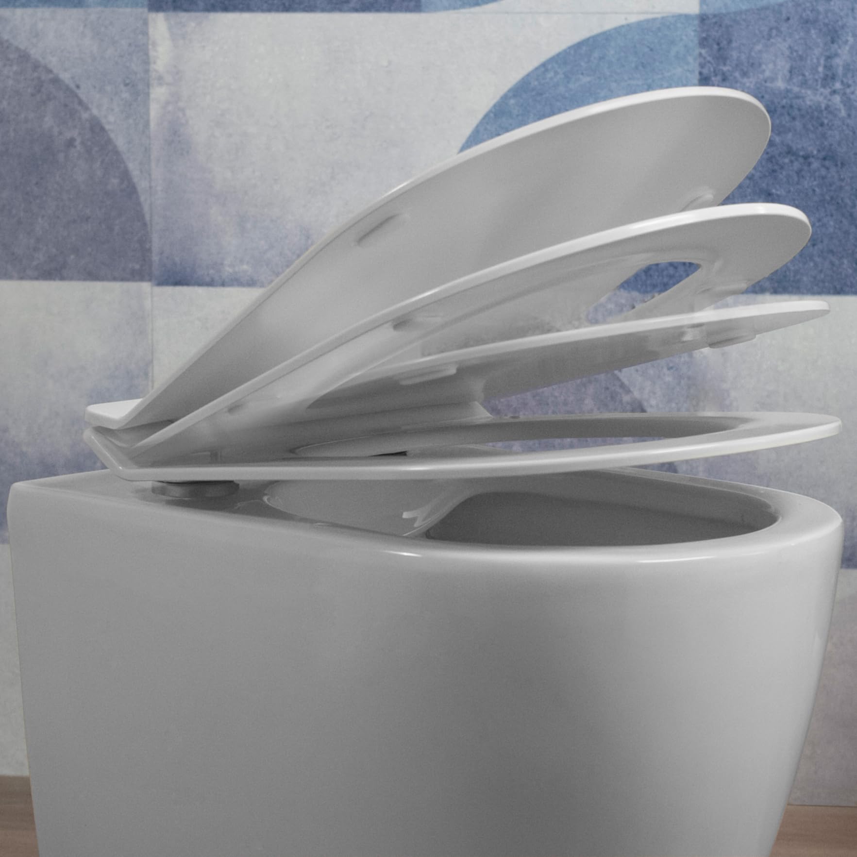 Coppia Sanitari bagno a terra in Ceramica Bianco Lucido - WC Rimless, Bidet, Sedile Soft Close, Sgancio Rapido, Risparmio Idrico, Fissaggi Inclusi, Installazione Parete o Pavimento - Mod.WhiteFloor 1