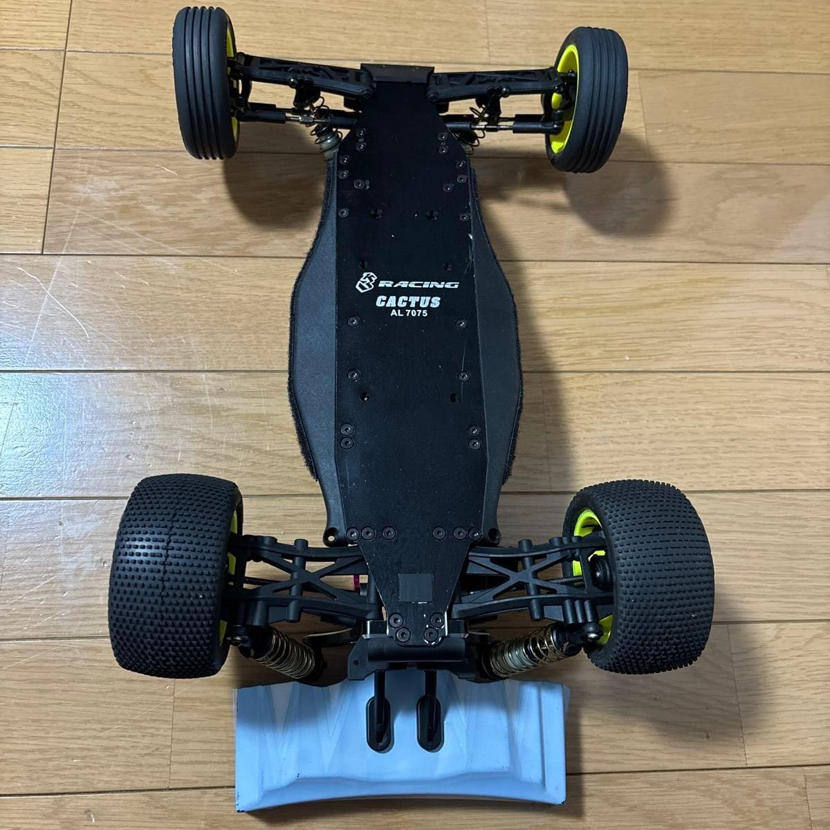 3Racing Cactus カクタス 1/10 バギー 青/白 【公式通販】