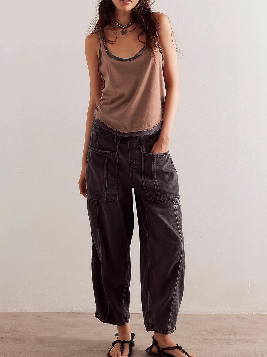 CHARTOU Women's Trendy Mid Rise Barrel Jeans Drawstring Boyfriend Denim Pants Harem Y2K Jeans with Pockets