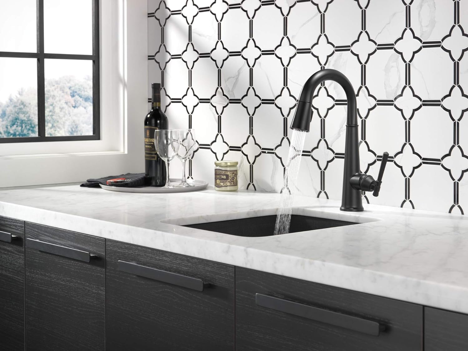 Delta Faucet Emmeline Matte Black Bar Faucet with Pull Down Sprayer, Black Bar Sink Faucet Single Hole, Wet Bar Faucets Single Hole, Prep Sink Faucet, Black Kitchen Faucet, Matte Black 9982-BL-DST