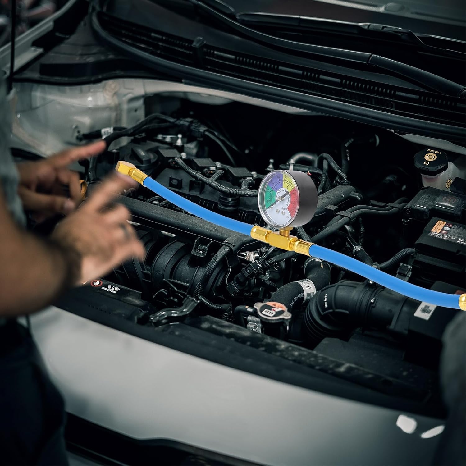 PRETYZOOM R134a Automotive Refrigerant Recharge Hose with Pressure Gauge, Low-Pressure Charging and Filling Hose for Car Ac Systems, Compatible with US and European Vehicles