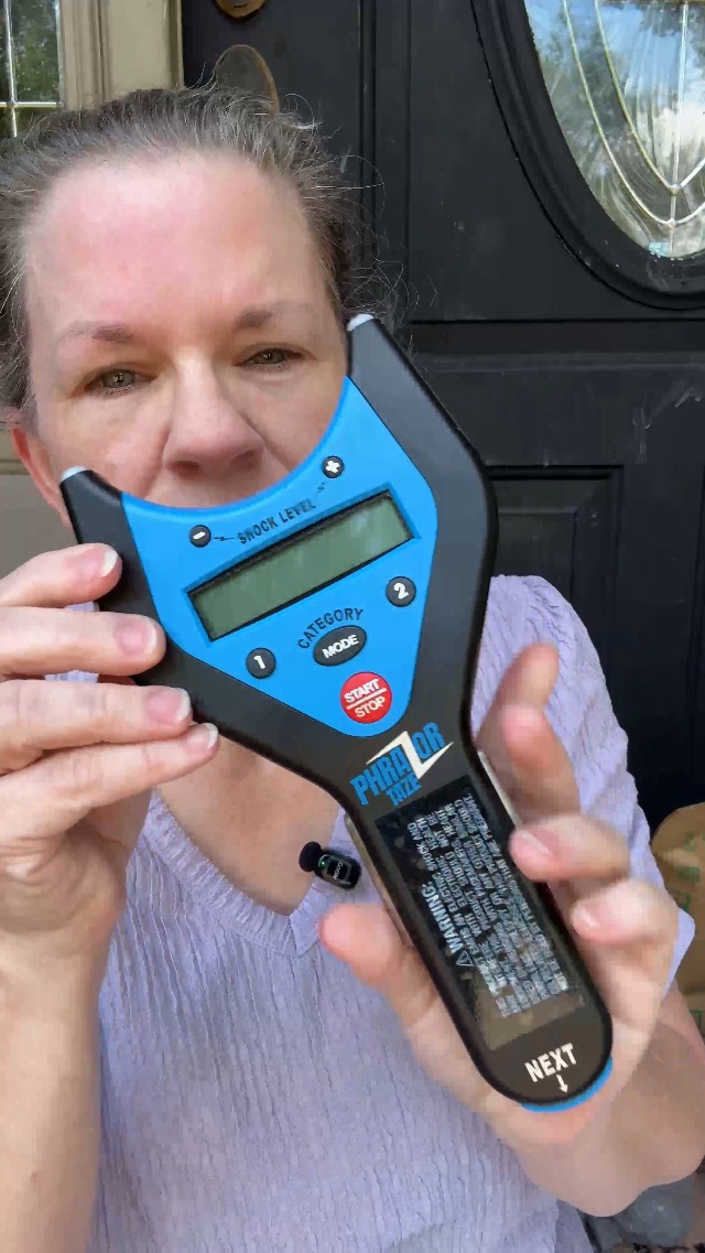 Watch What Comes Inside The PhraZor Taze Family Game Night Box on ...