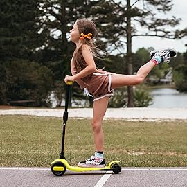 6KU Scooter for Kids Ages 3-10 with Flash Wheels, Kids Scooter 4 Adjustable Height, Toddler Scooter Extra-Wide PU LED Wheels, 3 Wheel Scooter for Kids for Girls & Boys Learn to Steer(Yellow)