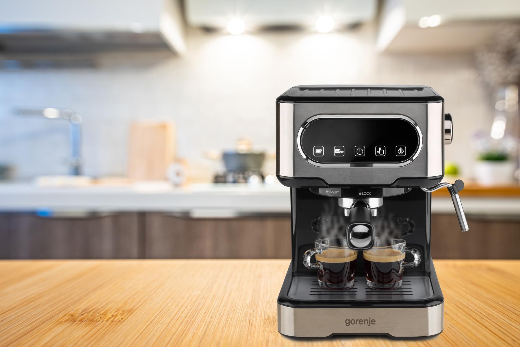 Gorenje ESCM 15 DBK Espresso Siebträgermaschine/Espressomaschine mit professioneller Milchschaumdüse/1,5 l Wassertank/15 bar/Edelstahl, Silber/Schwarz