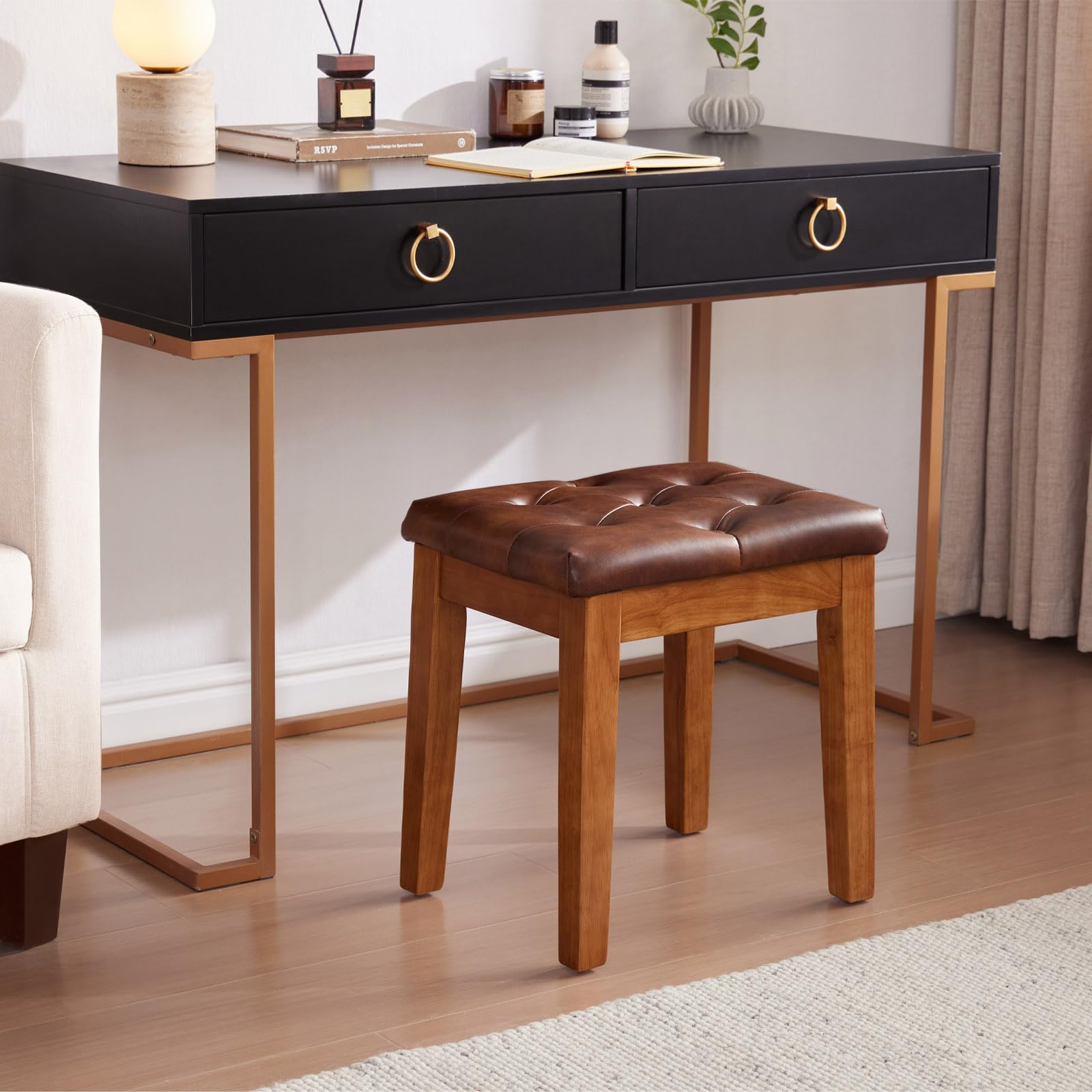 Polsterhocker Schminktisch Hocker Sitzhocker, Gepolstert und Getuftet, Massivholz, für Eingangsbereich, Flur, Wohnzimmer, Kunstleder, Retrobraun, 42 x 32 x 44 cm