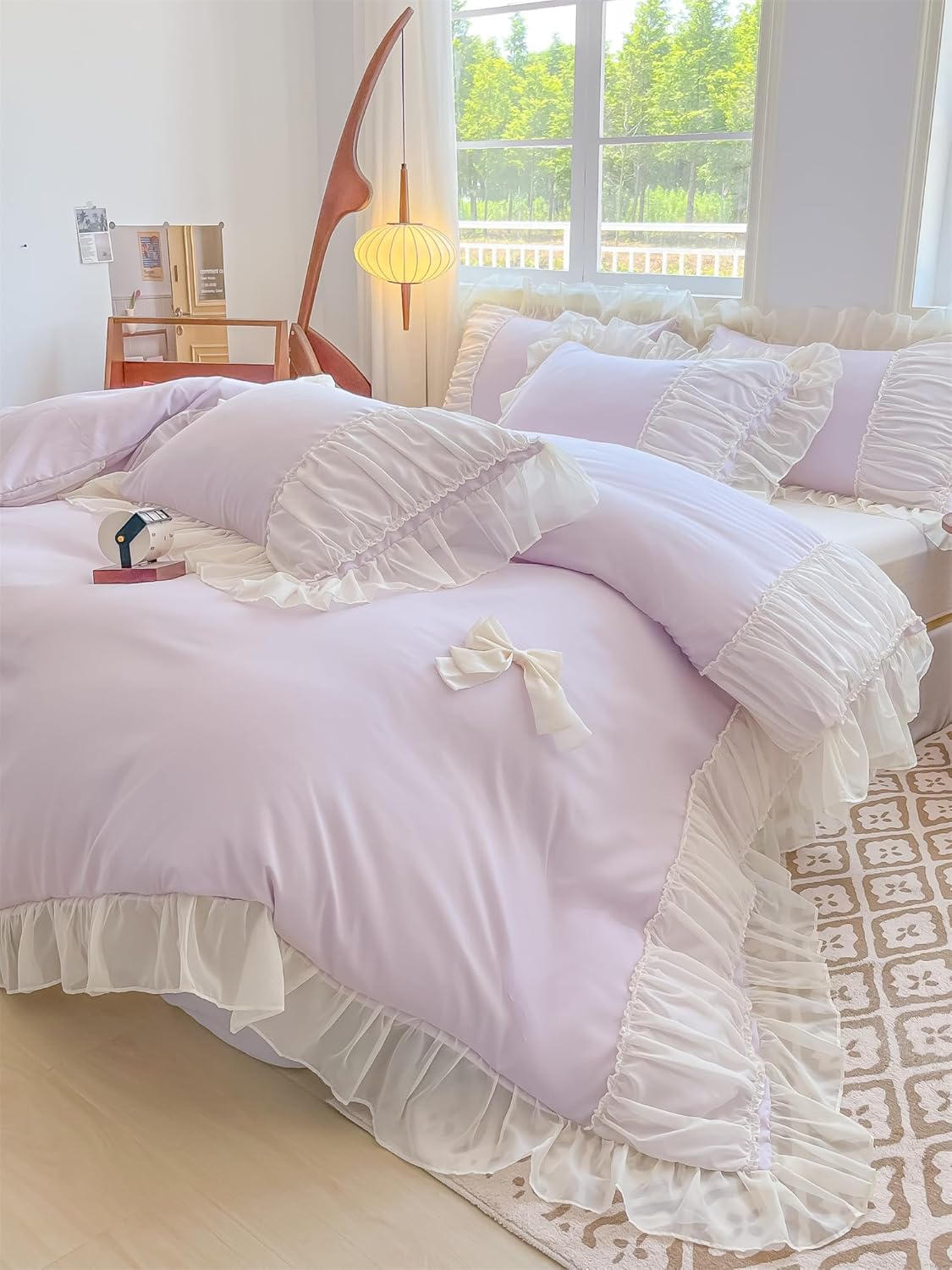 MOOWOO Chic Lace Bedding with Lovely BowRomantic Ruffle