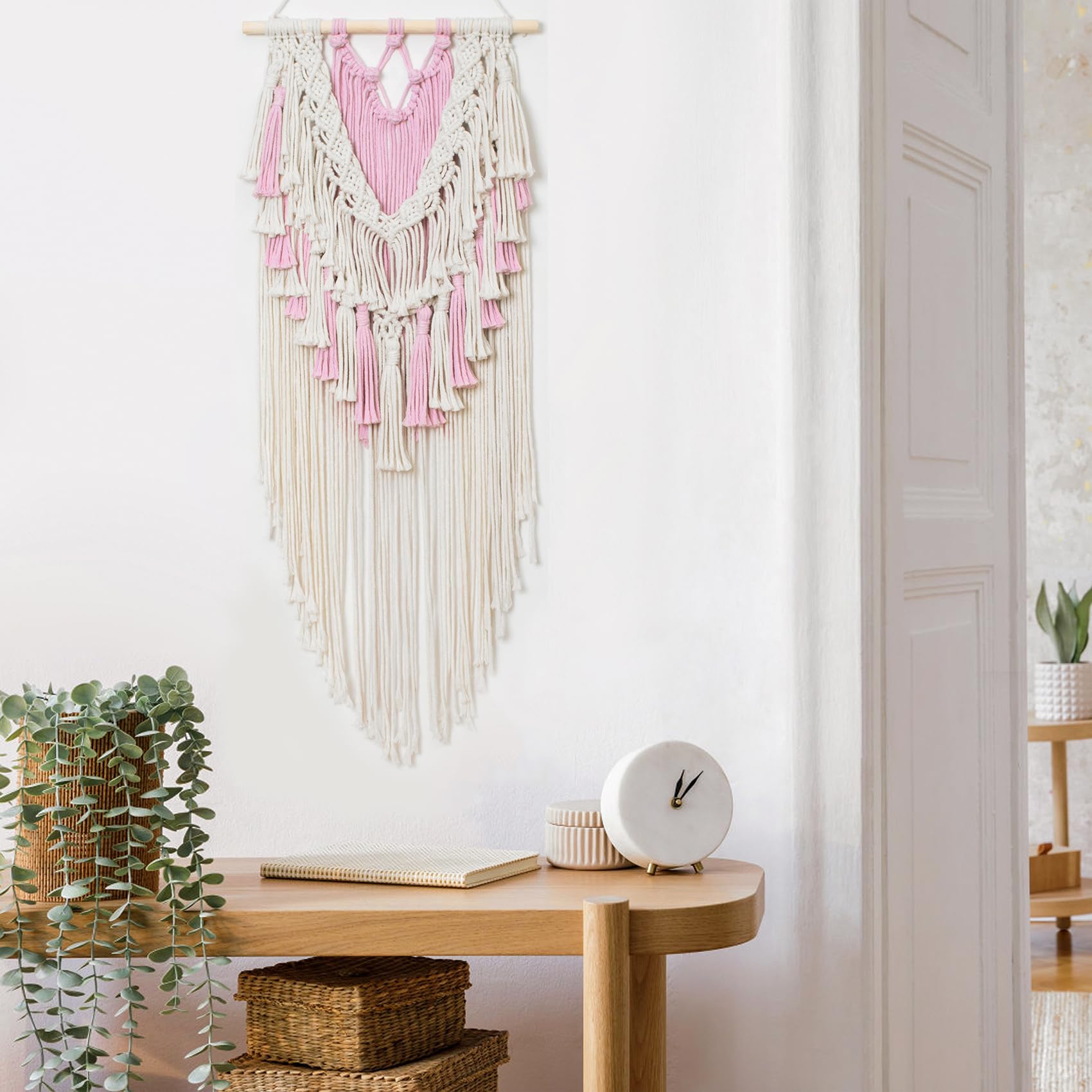 Tapiz de macramé rosa para colgar en la pared, decoración de pared bohemia con borlas rosas y beige, tapiz bohemio para habitación de niñas, habitación de niños, sala de estar, guardería, 4