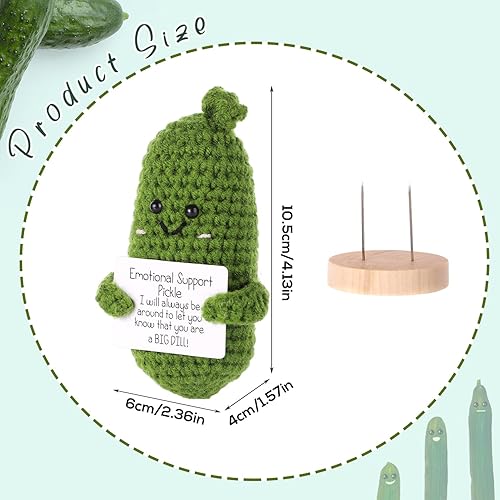 Miniatura 2 de BOXOB Divertido pepino positivo, pepino de punto de 4.3 pulgadas con tarjetas positivas, base de madera, apoyo emocional, pepinillo positivo de