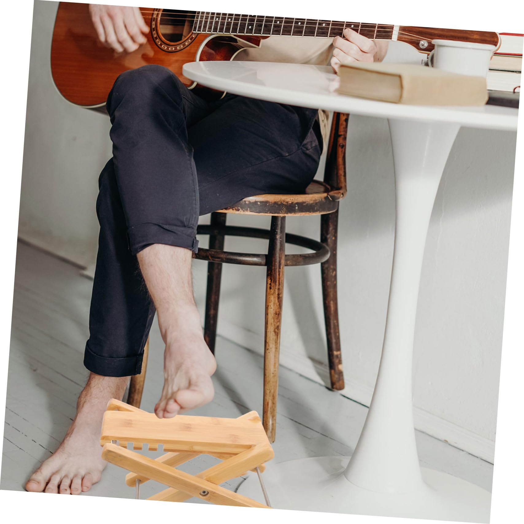 Baluue Gitarren Fußhocker für Klassische Gitarre Stabil und Leicht 4-fach Verstellbar Eleganter Fußschemel für Komfortables Spielen