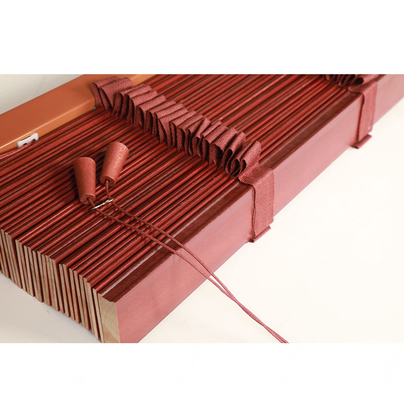 Persianas de madera regulables: lamas de 50mm para un control de luz ideal