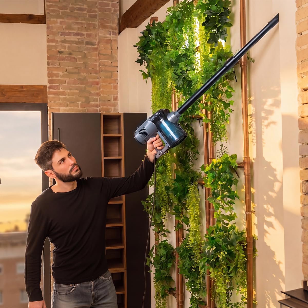 Cecotec 2-in-1 Stielstaubsauger Conga Thunderbrush 560 Neo. 600 W UltraPower, 6 m Aktionsradius, 180 Grad schwenkbarer Kopf, beutellos, 500 ml Behälter, Filter für saubere Luft, 2 Bodenpositionen