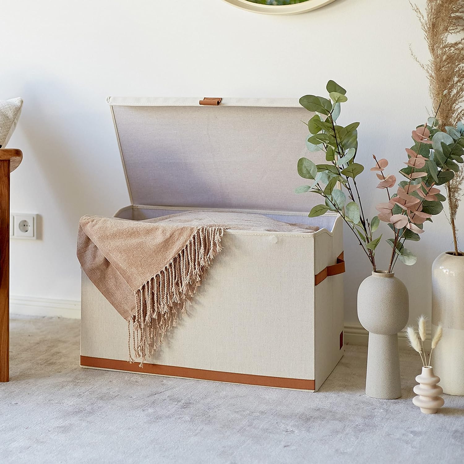 LOVE !T STORE !T 679479 Caja de Almacenamiento Grande con Tapa, Baúl para Sala de Estar, Hecho de Tela de Alta Calidad, Extra Estable, Beige, 62cm x 37,5cm x 39cm