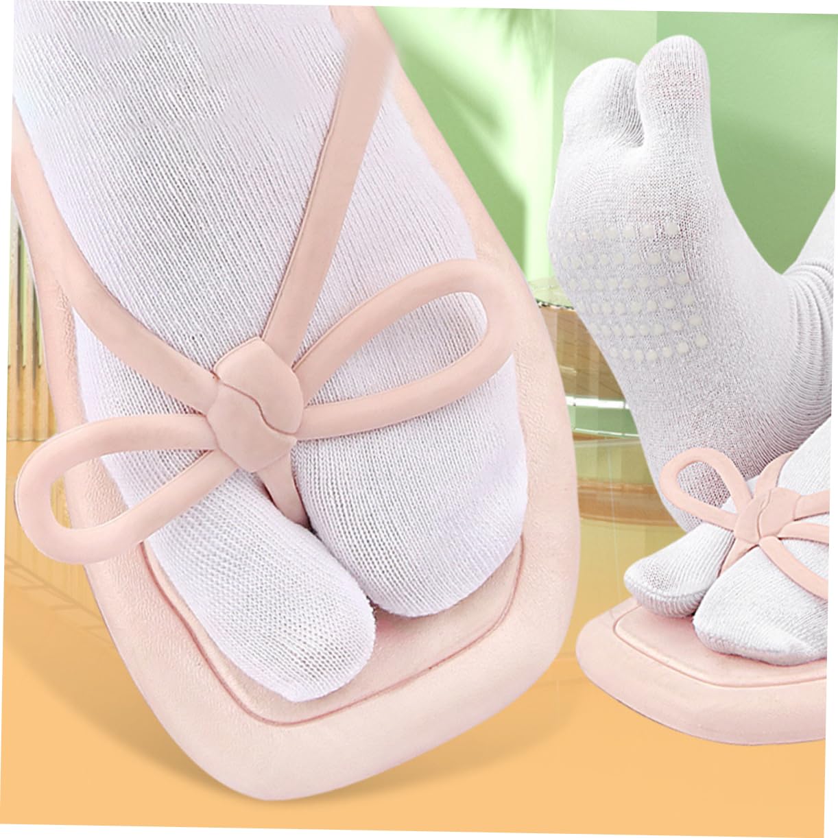 Beatifufu Toe Socks Women Non-skid Silicone Toe Separated Socks for Women 2 Pairs