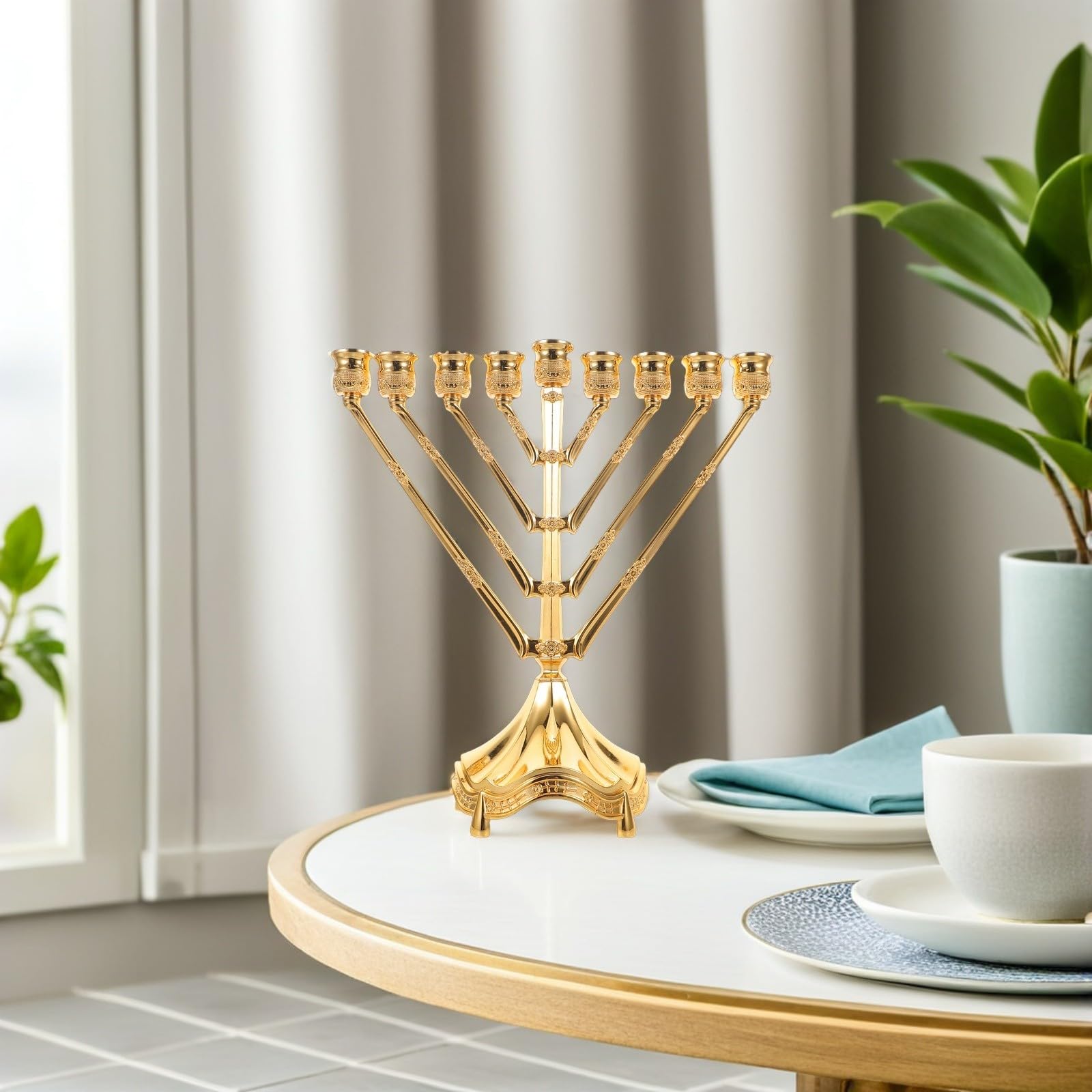 Menorá de Hanukkah de Aleación de Zinc Dorada, 9 Brazos