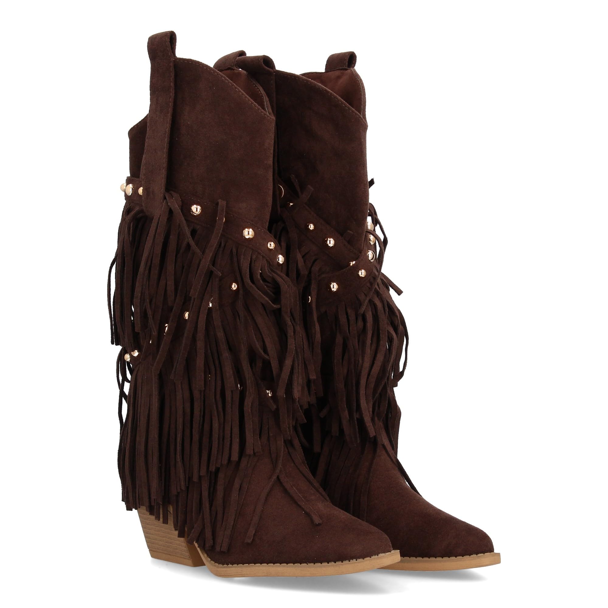 Bota de Estilo Western con Cana Alta Decorada con Flecos en Cascada y Tachuelas metalicas, Punta Fina y Tacon Cubano. Ideal para Mujer en Temporada de Otono Invierno