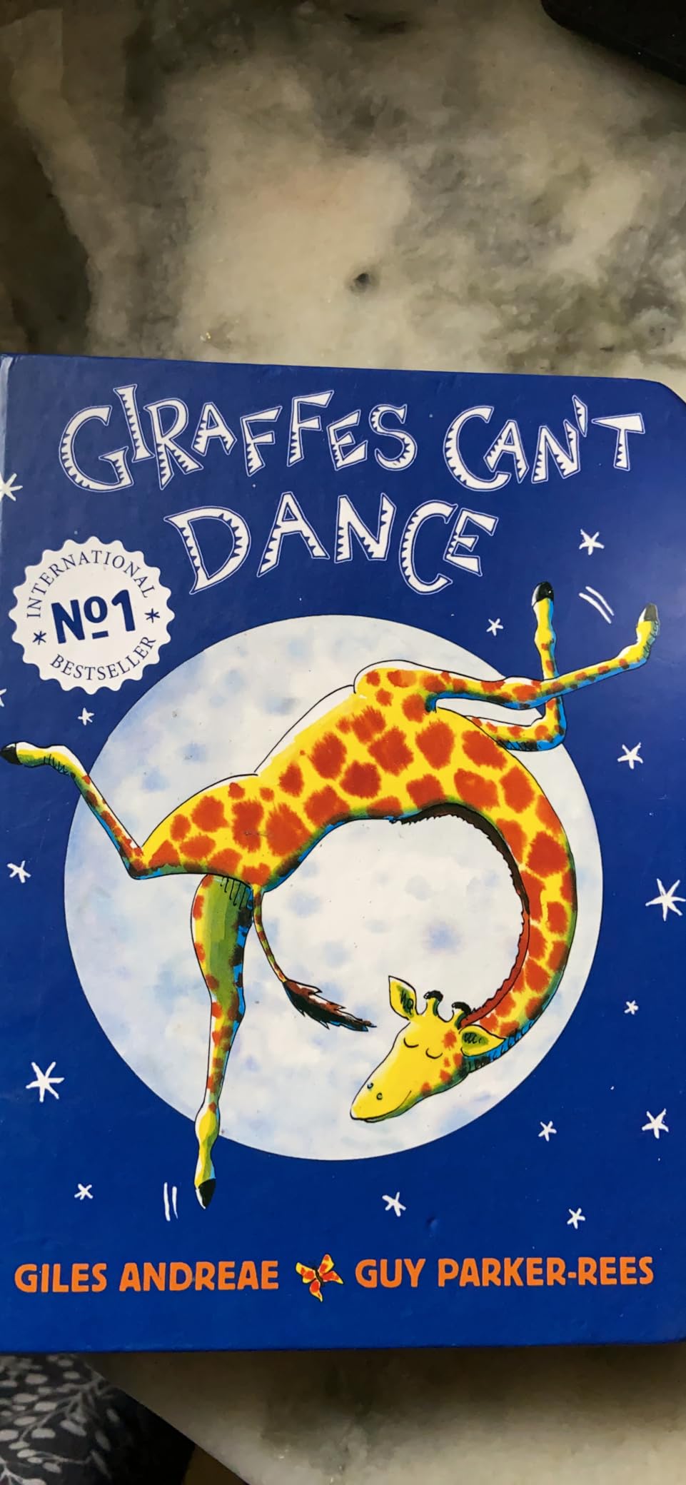 GIRAFFES CAN'T DANCE CASED BOARD BOOK : Parker-Rees, Guy, Andreae ...