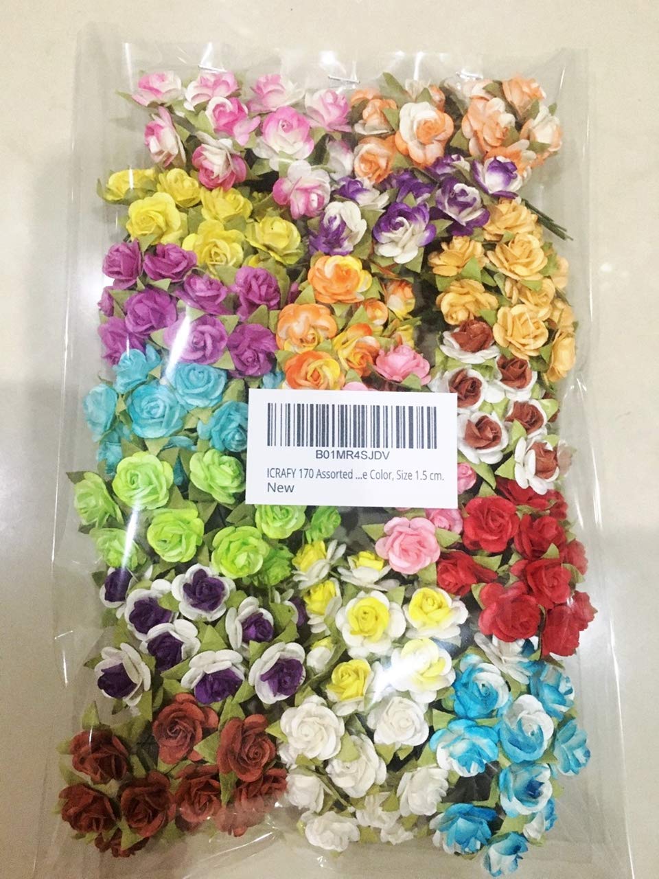 Papier fleur artificielle 1.5 cm pour une décoration de table de mariage bohème et romantique