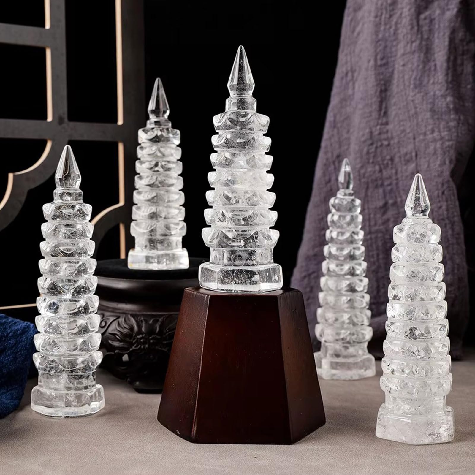 Natürlicher klarer Quarz Fengshui 9-stufige Pagodenstatue Dekor