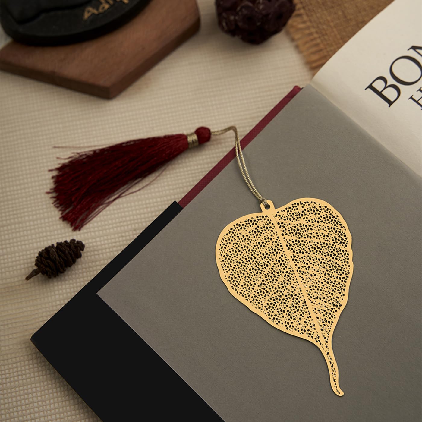 Premium Brass Metal Bookmarks Pipal Leaf Design Gold Bookmark with Tassel Gift for Readers and Book Lovers Girl Friend Teachers Student Valentine Day Gifts