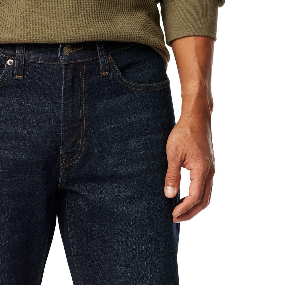 Jeans Jeans de modelagem atlética Levi Strauss Signature GoldMasculino em promoção! Veja a oferta e mais achadinhos de Calças 5 Hoje é o melhor dia para comprar Jeans Jeans de modelagem atlética Levi Strauss Signature GoldMasculino com aquele preço maroto! Promoção! Aproveite a oferta! 5