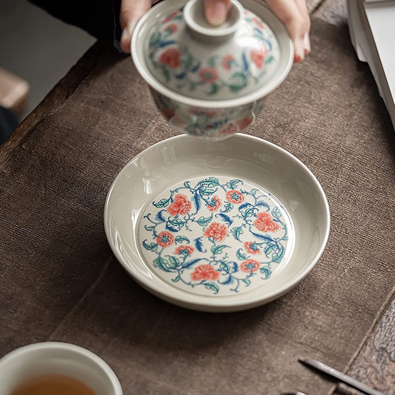Herbata herbaty， Miski, filiżanki do herbaty Chińskie tradycyjne naczynia Ręcznie robione emaliowane malowane porcelanowe Gaiwan Kungfu miska z pokrywką i spodkiem
