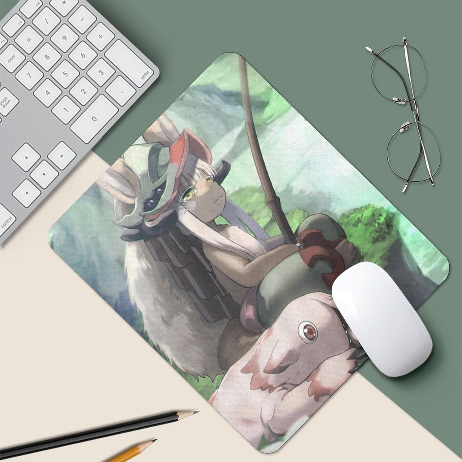 メイドインアビス 光るマウス&マウスパッド　ナナチ ミーティ Amazon.co.jp: メイドインアビス ナナチ ミーティ マウスパッド