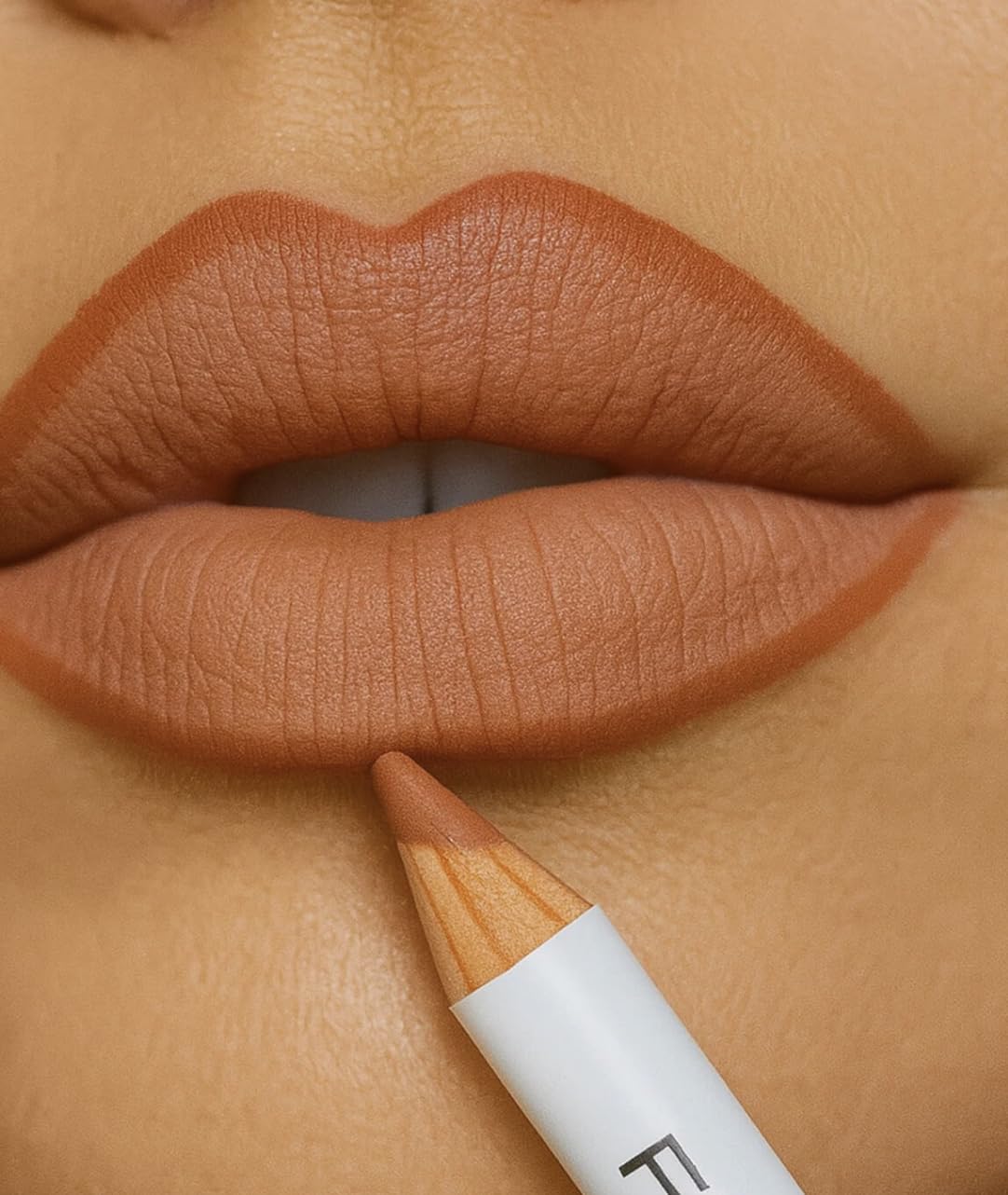 Formless Beauty by Jenny McCarthy Lip Liner Hydrating, Clean, Non-Toxic, Long-Wear (Peach Please)