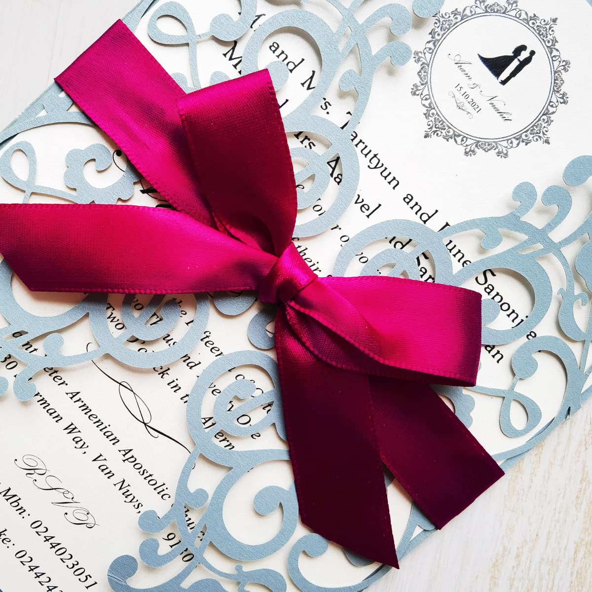 50 biglietti di invito per matrimonio blu polveroso, 12,7 x 18,5 cm, con fiocco bordeaux, taglio al laser, per matrimoni, matrimoni, matrimoni, matrimoni, compleanni, dolci, 16 inviti