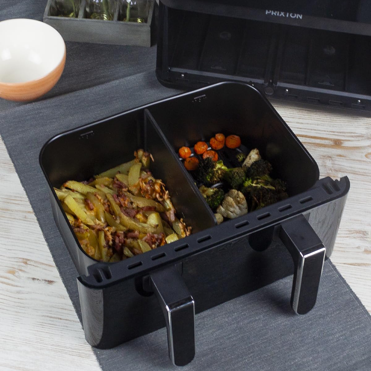 PRIXTON Freidora de aire sin aceite 8 litros con doble compartimento Cook Organics Dual, Ventana transparente, Iluminación interior, Pantalla táctil, Pared Divisoria