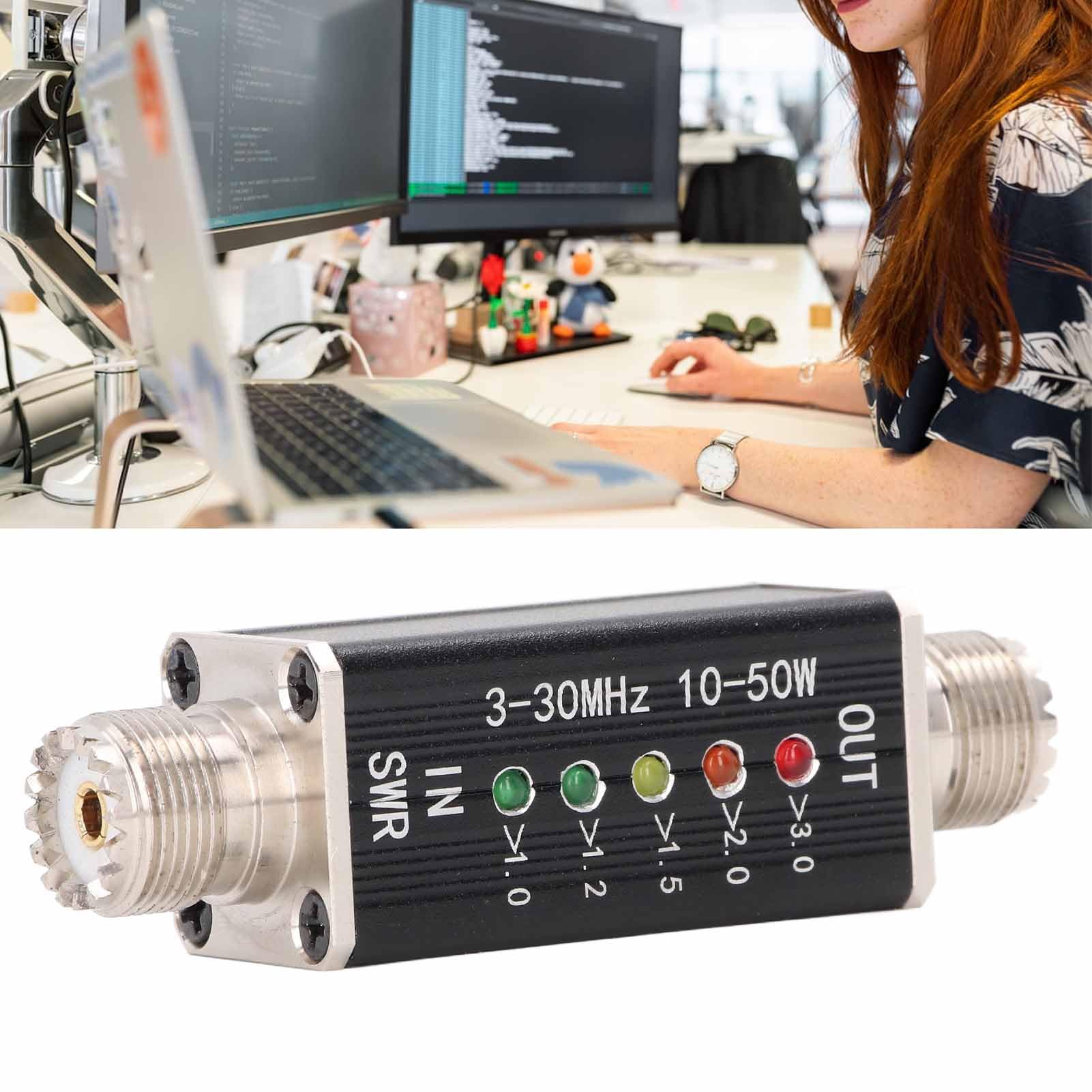 Compteur SWR Compteur de Puissance Portable Short Standing Meter pour Tester la Puissance SWR, jusqu'à 200 W de Puissance Type C Analyseur de Réseau