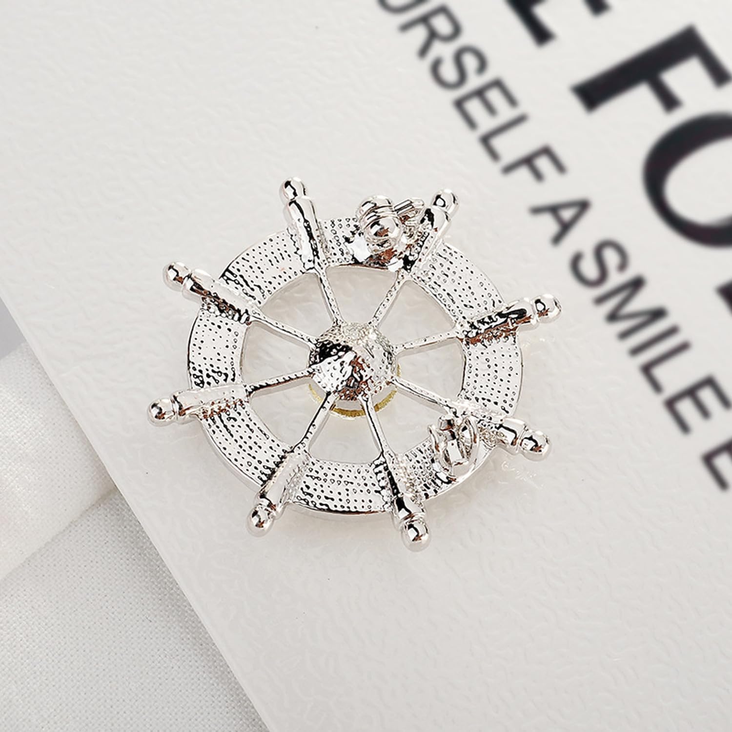 Ships Wheel Brooch Pin Rhinestone Men'S Brooch Vintage Men's Brooches for Women Cool Badge Lapel Pins Jewelry Accessory Decor image 4