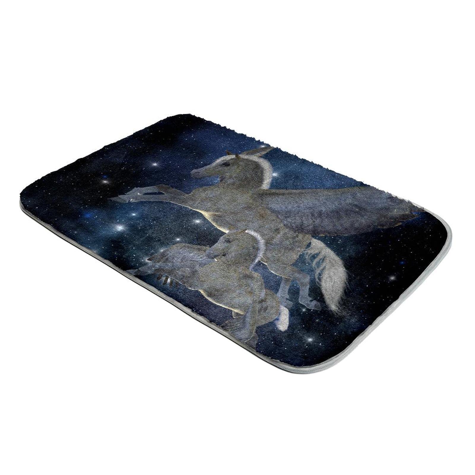 Tapis à poils longs galaxie pour créer un coin lecture féerique avec licorne dans la chambre