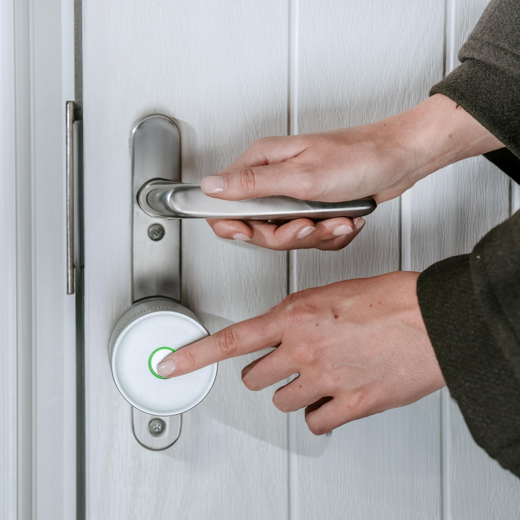 Yale Linus Smart Lock L2 Lite – Argent – 05/109100/SI-UK | Serrure de porte intelligente pour portes d'entrée | Entrée sans clé | Contrôle par application | Installation facile | Clés numériques |