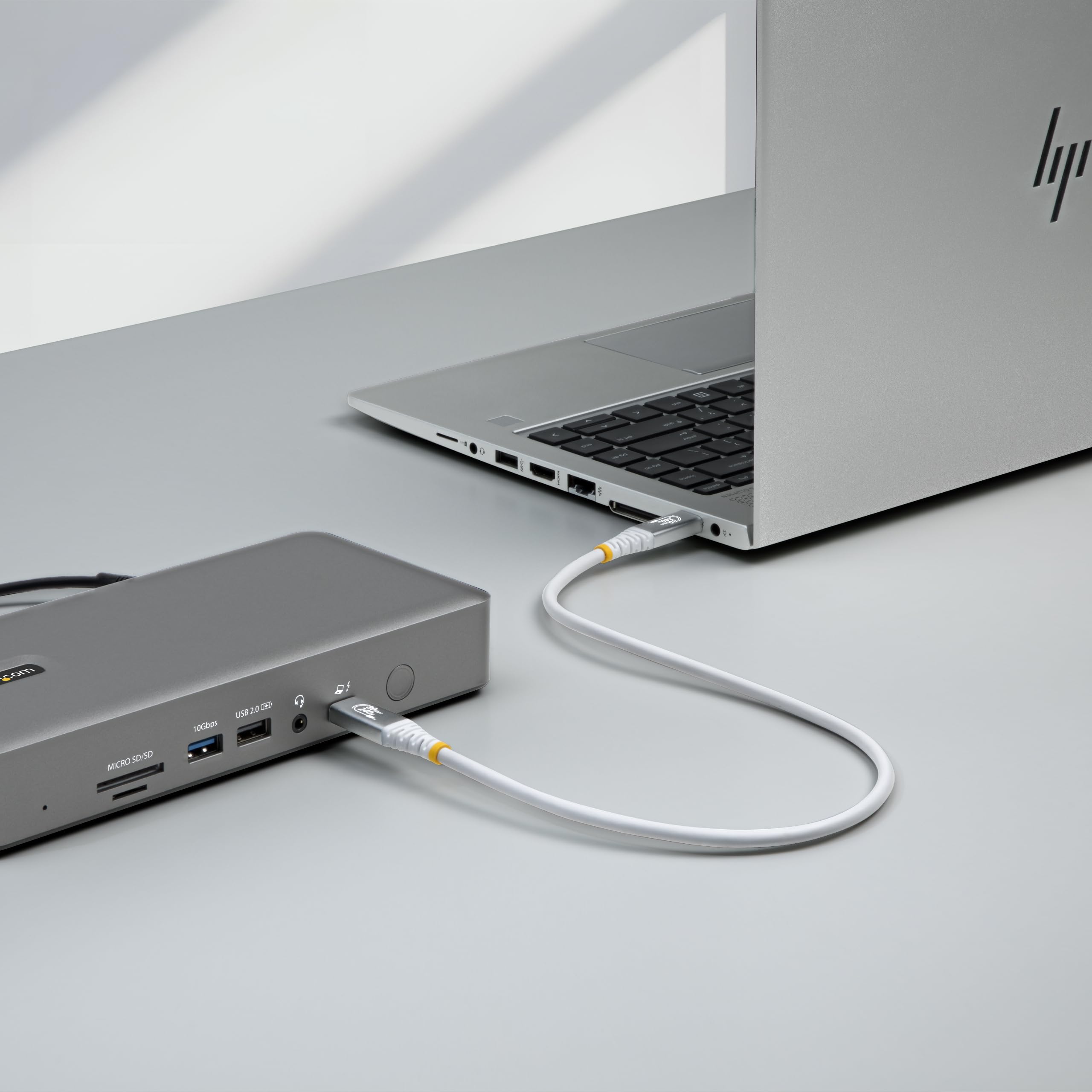 StarTech Cable USB4 USB-C 1,5m, 80Gbps, 240W, 8K120Hz DP2.1, Blanco | 4K 240Hz, DP2.1 con DSC, Marcas Quick ID, Funda de TPE RoHS
