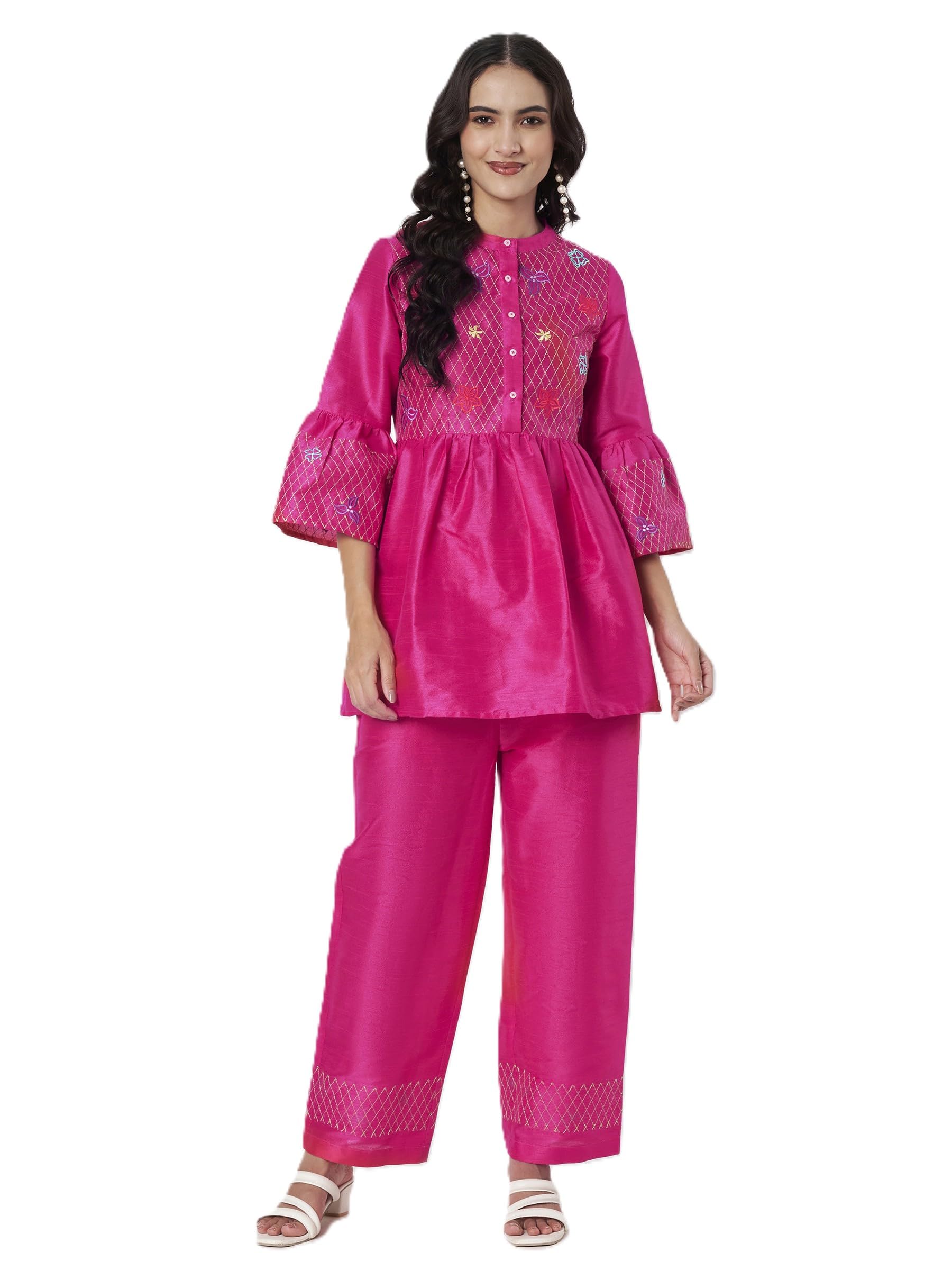 Women Floral Embroidery Flared Sleeves Coords Set-image-17