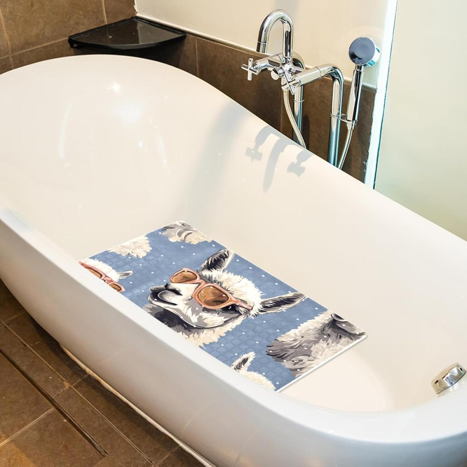 Cool Lama Alpaca Animal Seamless Pattern Bath Tub and Shower Mats, Non Slip Bathmat with Drain Holes and Suction Cups for Bathroom Floor, 15.1 x 26.8 Inch