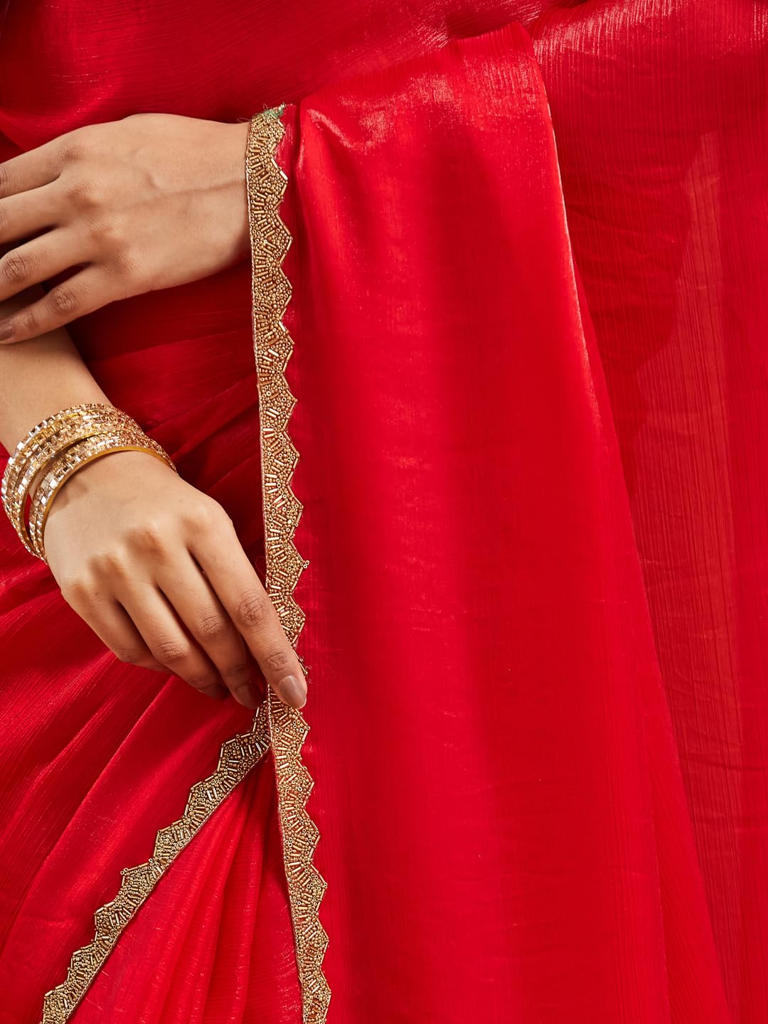 LOROFY Women's Two Tone Fendy Chiffon Saree (Red,) - Image 4 thumbnail