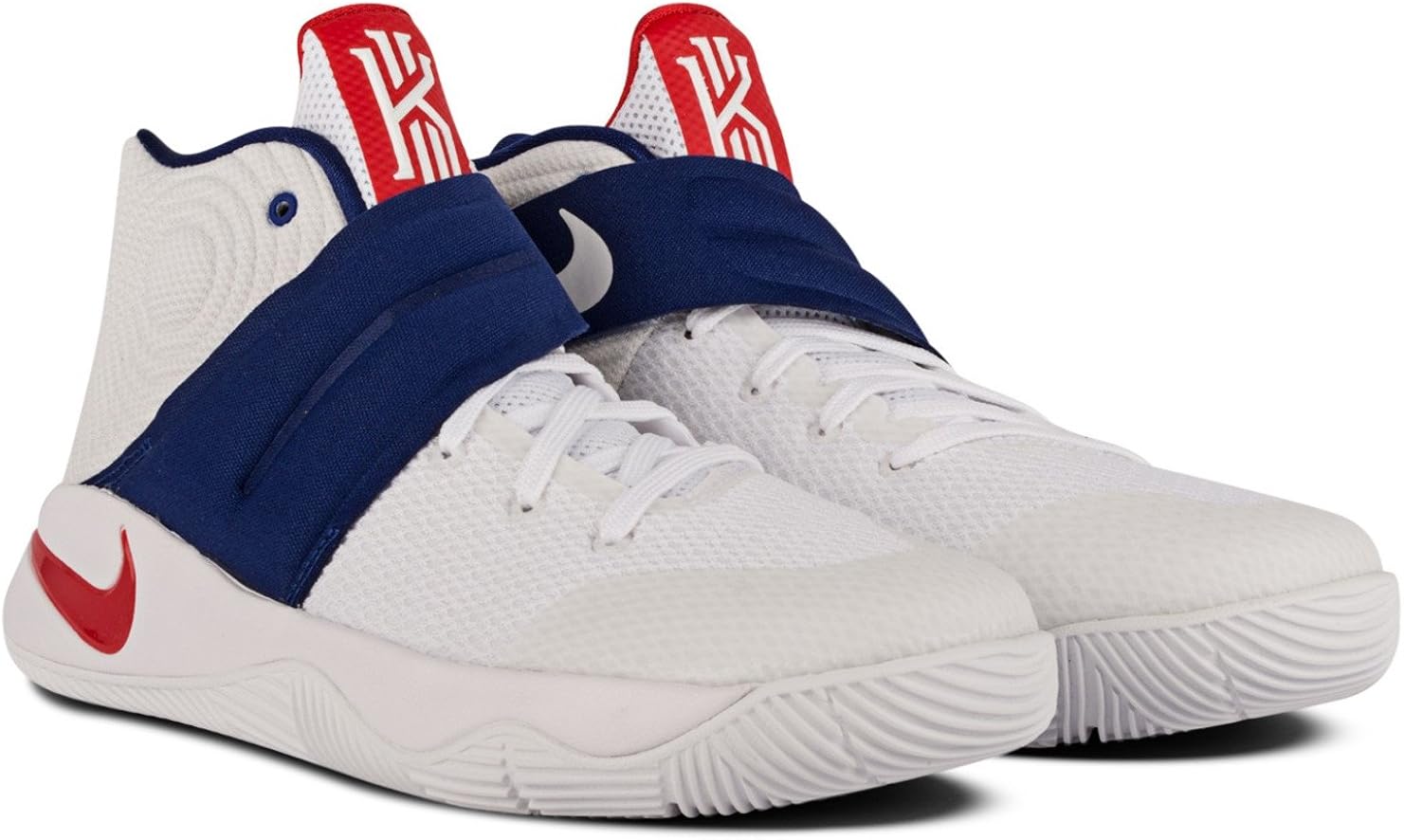 Amazon.com: Jóvenes Nike Kyrie Irving 2 Grado Escuela 826673 164 Athletic  Baloncesto Sneakers, 7 : Todo lo demás