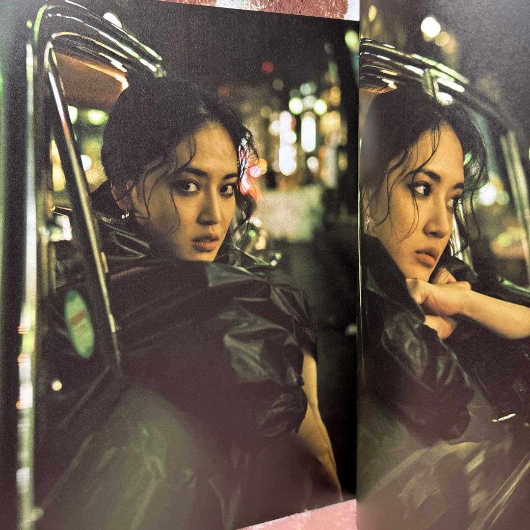 Amazon.co.jp: 藤井夏恋写真集 KAREN 藤井萩花写真集 萩花 : おもちゃ