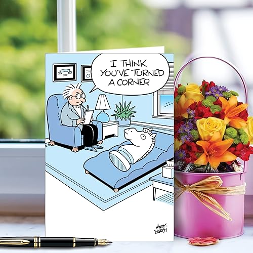 Miniatura 5 de NobleWorks - Divertida tarjeta de felicitación de recuperación con sobre (5 x 7 pulgadas) (1 tarjeta) Knight Therapist C10277AAG