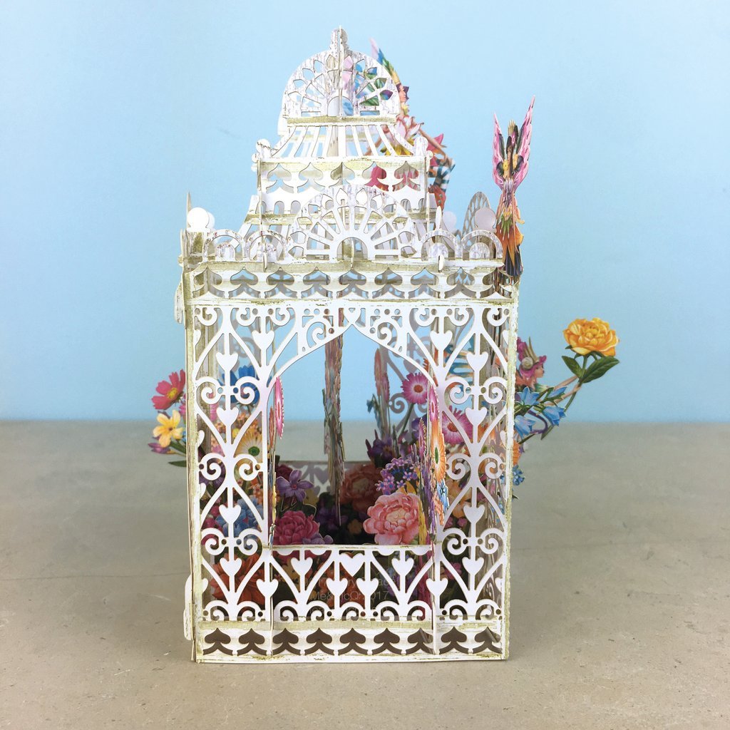 Tarjeta de felicitación 3D de Paper D'Art, con diseño de hadas y flores