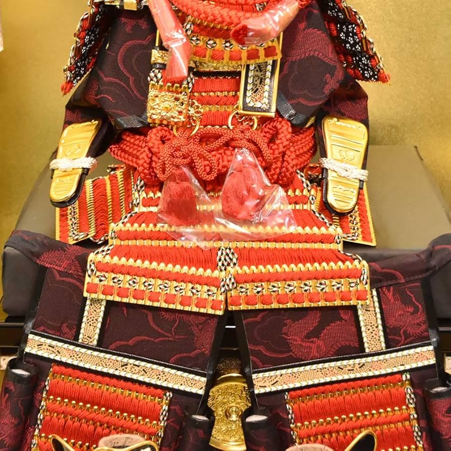 ‼️早い者勝ち‼️ 五月人形 コンパクト モダン 鎧飾り 甲冑　久月 Amazon | 五月人形 コンパクト 鎧 久月 5月人形 鎧飾り モダン