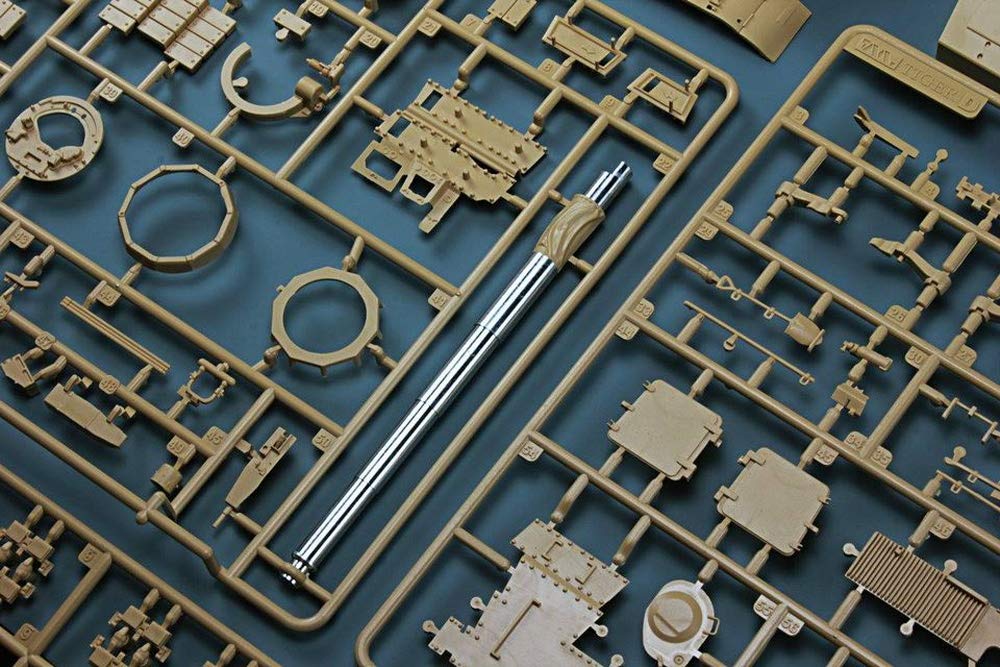 美品 タイガーモデル プラモデル フランス陸軍 AMX-30 B2 ブレンヌス Amazon | タイガーモデル 1/35 フランス陸軍 AMX-30 B2