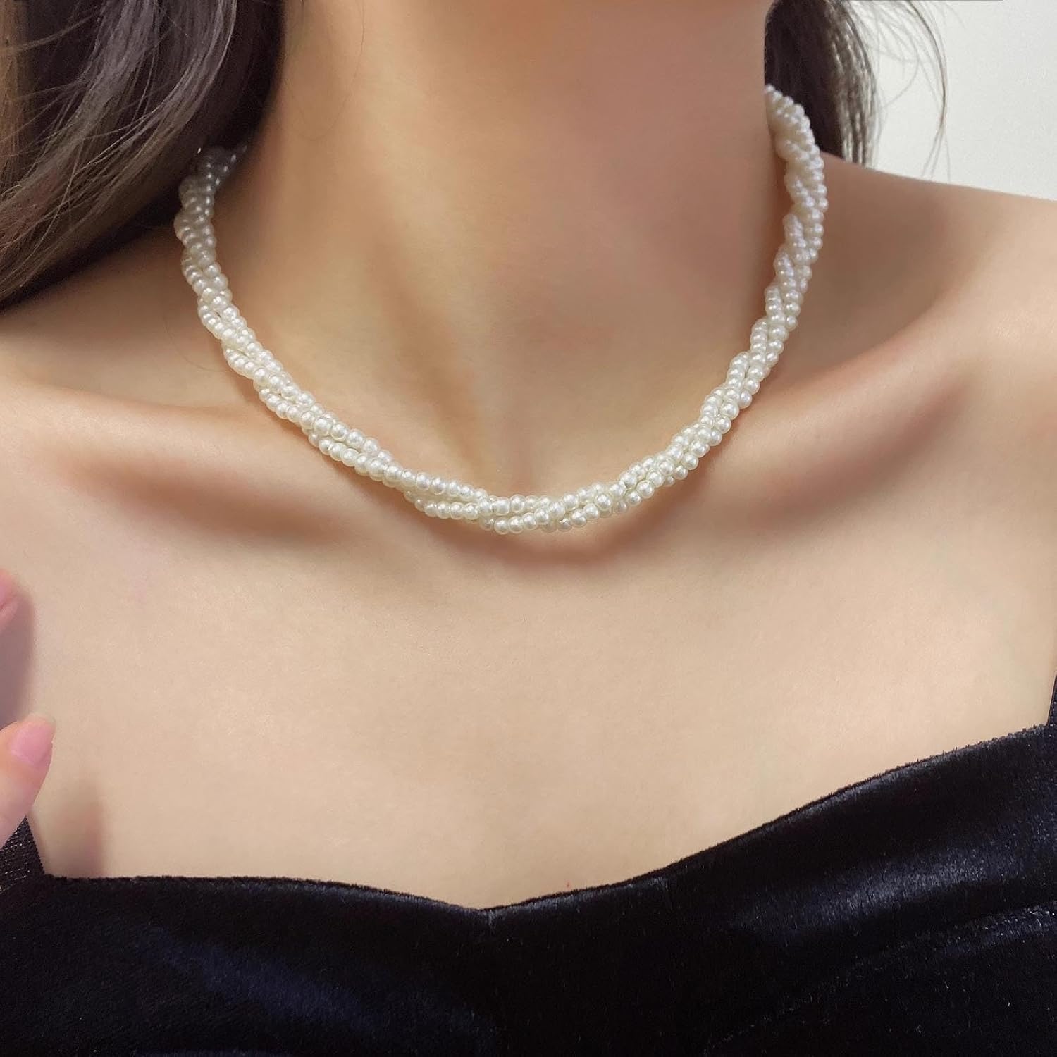 Vintage Multilayer Pearl Strand Necklace for Women Baroque Chunky Imitation Pearl Cluster Choker Necklace Layered Statement Round Twisted Pearls Necklaces Wedding Bridal Necklaces Jewelry