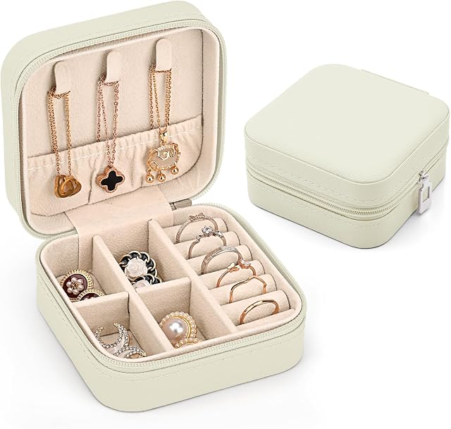 Januts Jewellery Box Organiser Mini Travel Jewelry Storage Case Portable Small PU Leather Jewelry Box with Zipper Storage Case for Rings Earrings Necklace Bracelets for Girls Women, White
