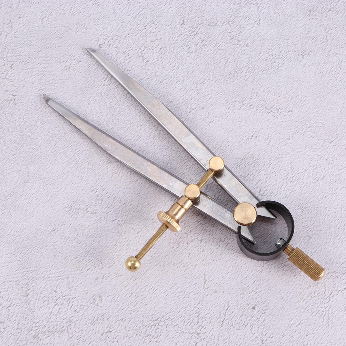 TOYANDONA Compas à Ressort Outil Réglable en Acier Carbone et Cuivre Argenté pour Marquage et Décoration du Cuir, pour DIY et Couture Artisanale