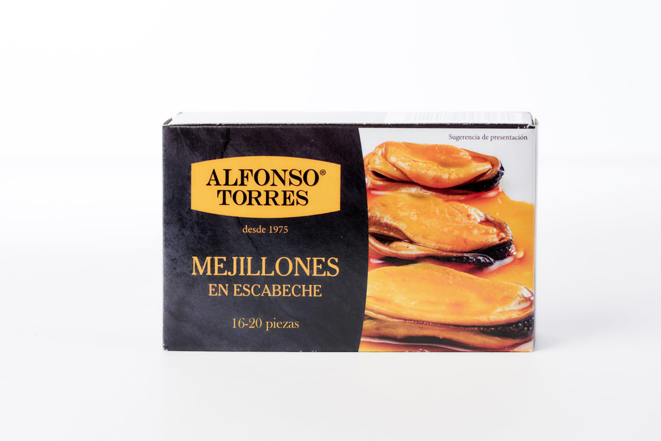 Mejillones en Escabeche. 16/20 Piezas. Peso Neto 111 gr. Peso Escurrido 69 gr. Categoría Gourmet. Con ingredientes 100% Naturales: Mejillones, Aceite de Girasol, Vinagre, Especial y Sal.