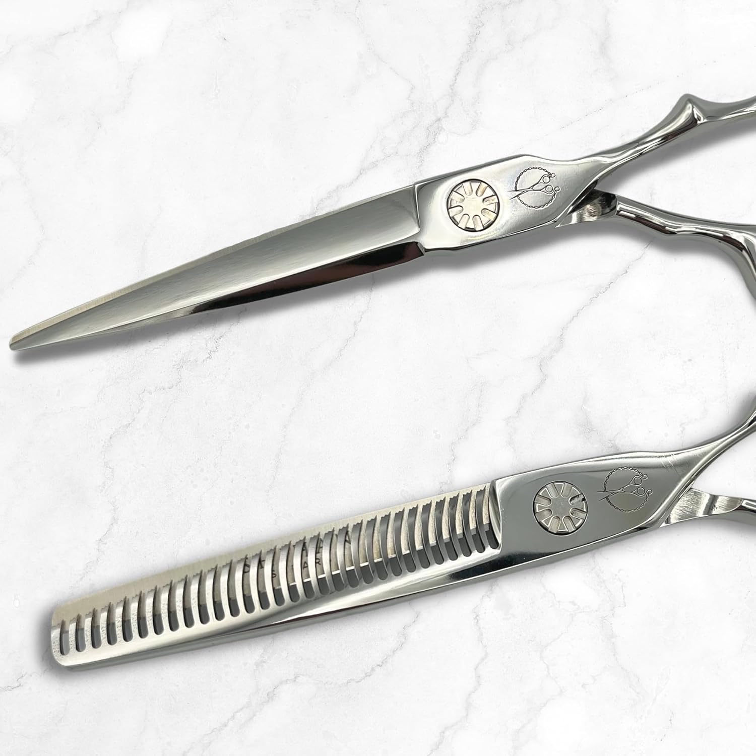 Set of Professional Hair Cutting Scissors in VG-10 Japan Steel - Includes Hair Cutting Scissors, Thinning Shears and Leather Case - Heritage for Pro's (5.5 Inch)