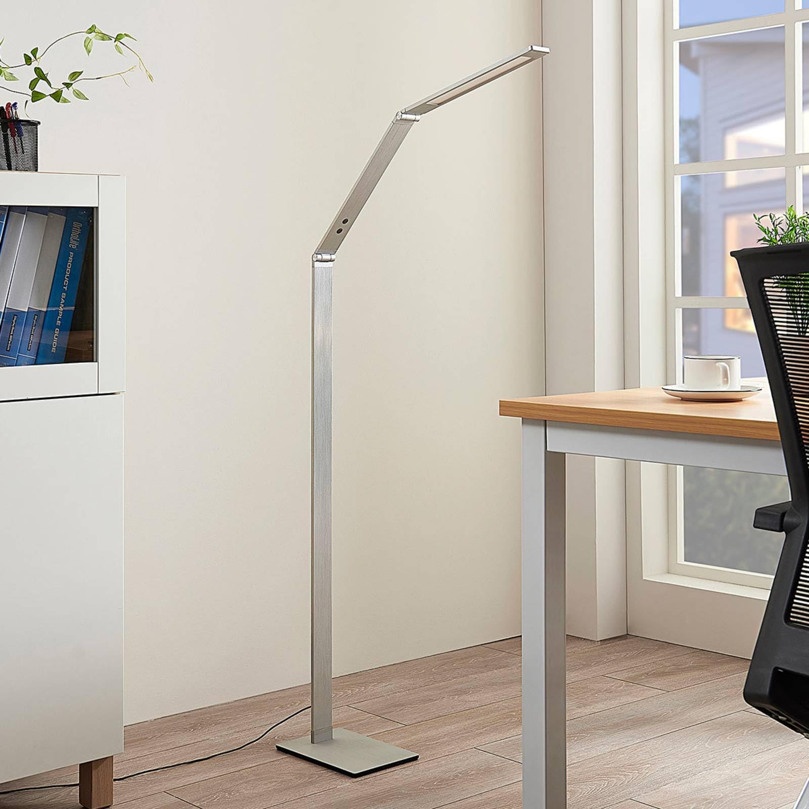 Lucande LED Stehlampe dimmbar, einstellbare Lichtfarbe (3000-6000K) Standleuchte Leselampe-Stehlampe Wohnzimmer Arbeitszimmer Büro